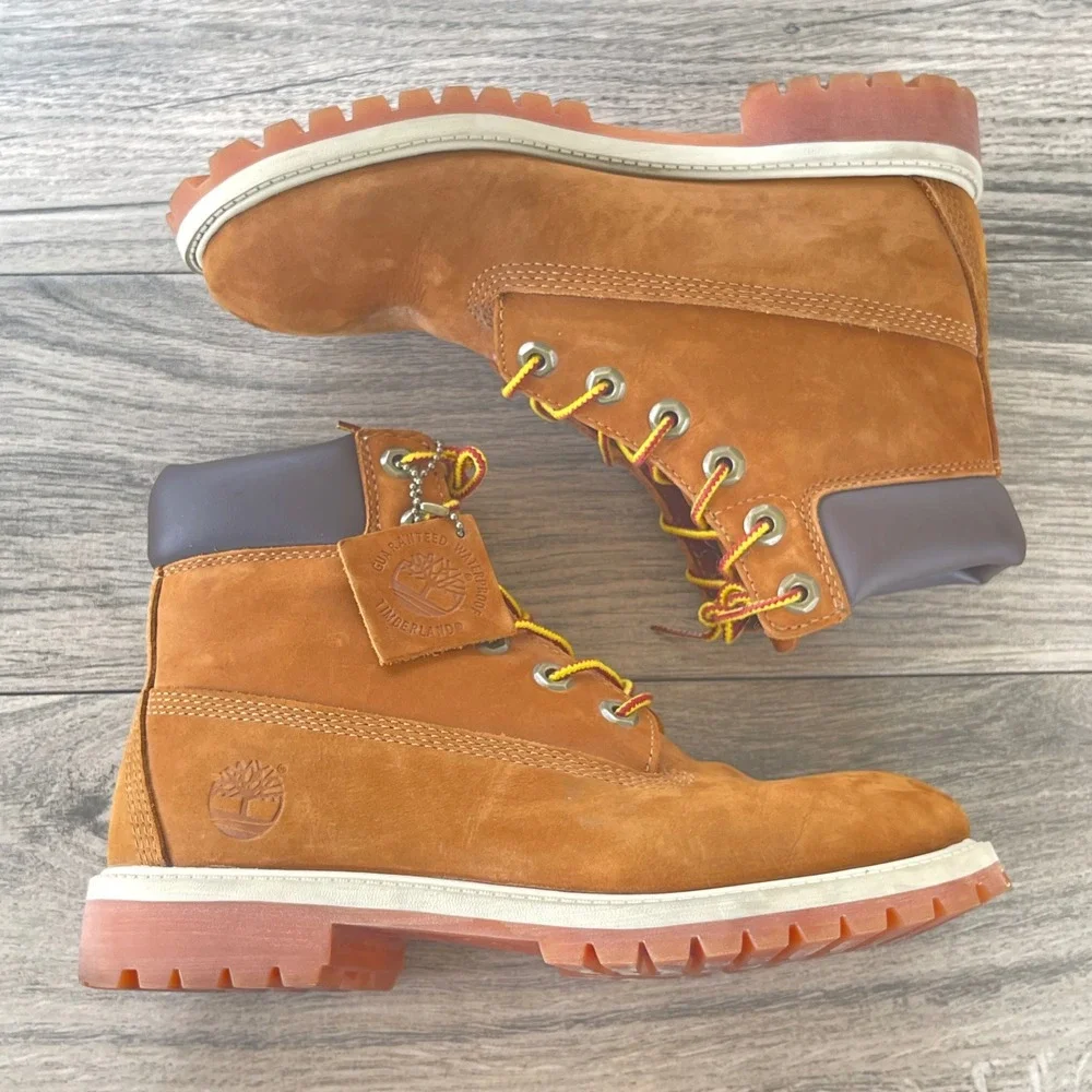 Timberland Premium Boots Boys 5.5 6 Inch Brown Wheat Waterproof Nubuck‎ Leather